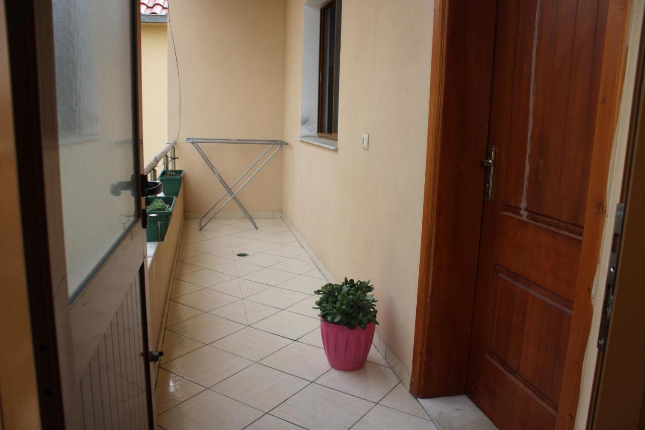 Bledi'S Cozy Apartment 2 In New Blvd 地拉那 外观 照片